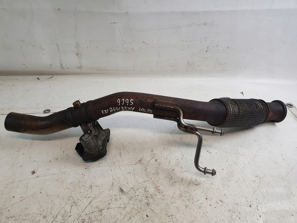 фото №15, Труба с дроссельная заслонка 5q0253059fc volkswagen passat b8 2.0tdi 15r.