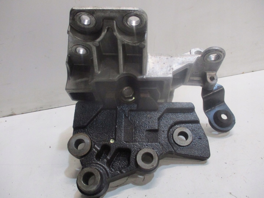 фото №1, Кронштейн подушка hyundai ioniq 1,6i hyb