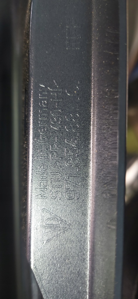 Порог молдинг порог porsche panamera 971 новая с Разборки