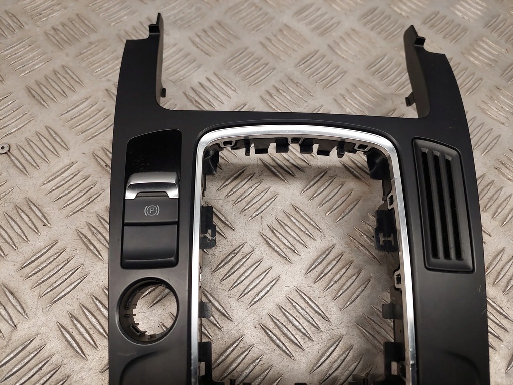 фото №7, Audi a4 s4 b8 8k 8k0864261 середина чехлы