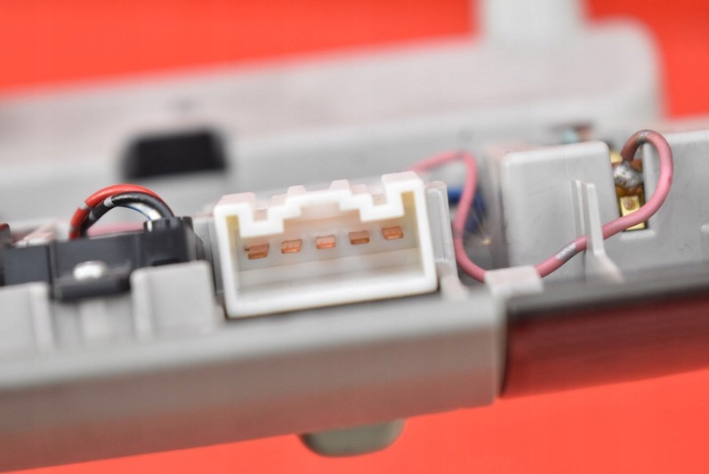 фото №12, Лампа освещение салона перед vc12-083 subaru outback 4 iv 09-12