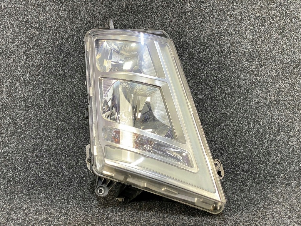 фото №1, Volvo fh4 лампа права перед 22239220