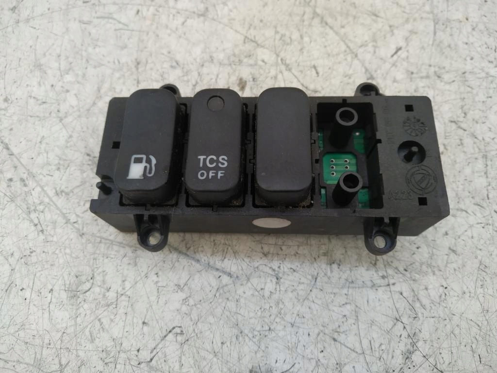 фото №3, Перемикач tcs кришка пального alfa romeo 166