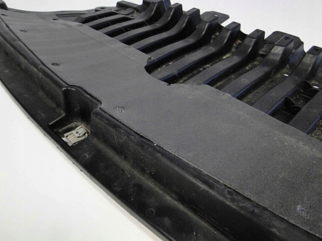 Mercedes cls 257 4matic накладка под бампер amg Оригинал