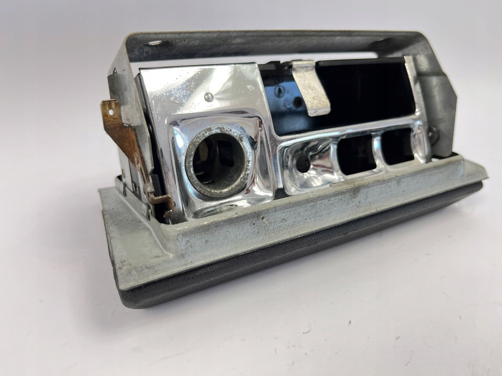 Пепельница перед передняя mercedes 123 w123 с Разборки