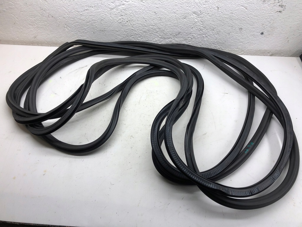 фото №1, Audi a8 d4 s8 long прокладка двері задня