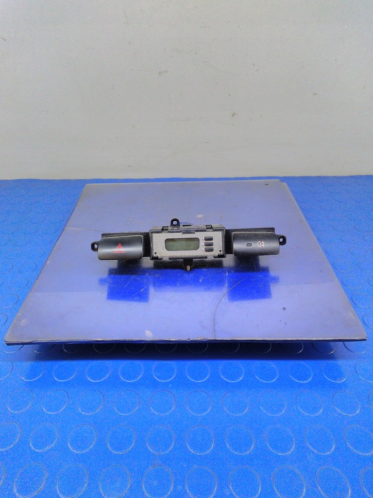 фото №1, Kia sportage ii дисплей часы аварийная 94510-1f000