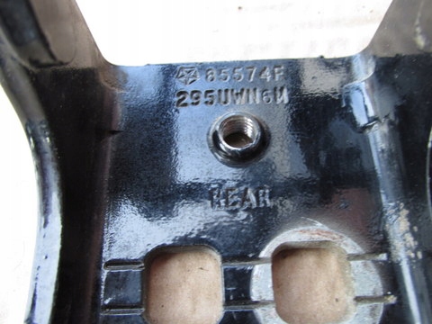 фото №5, Cherokee liberty kj 2002-2007r. петля дверь левый задняя верхний + нижний комплект