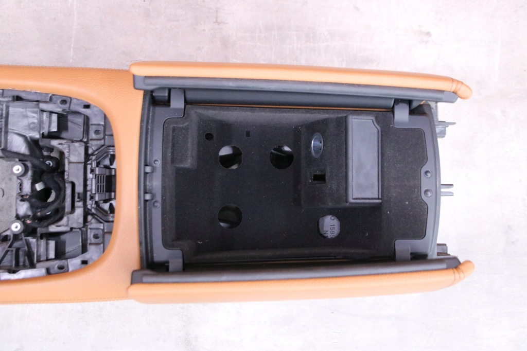 Bmw g11 g12 туннель средний подлокотник кожа dakota cognac Оригинал