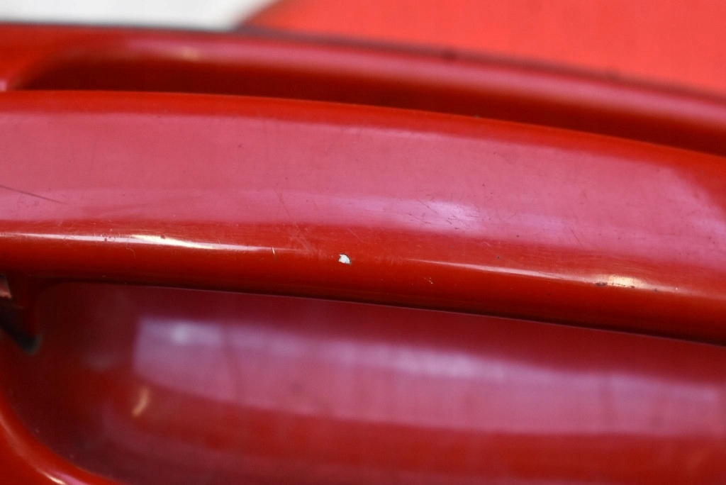 Ручка правый  перед передняя czerwona hyundai купе 1 1 rd 96-99 Цена