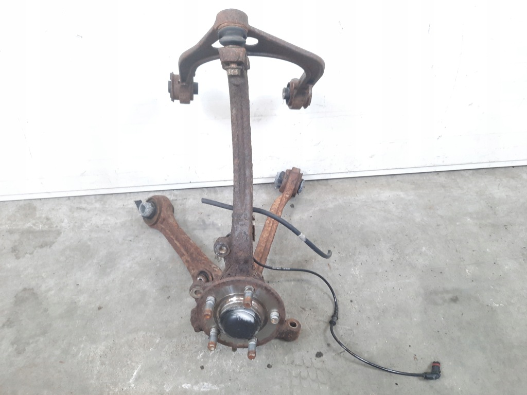 фото №1, Поворотный кулак ступица правый перед dodge charger 05-10