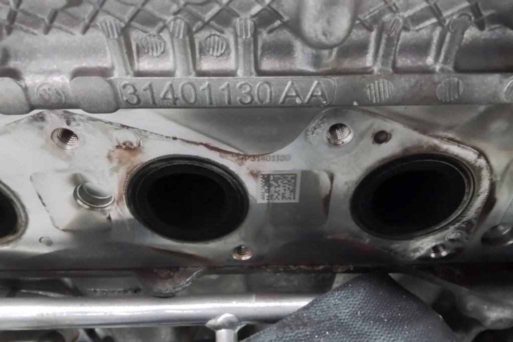 Двигатель volvo xc90 2 b4204t35 2.0l hybrid 298kw 2016 Оригинал