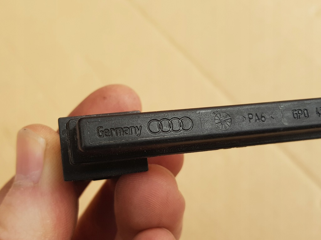 фото №9, Датчик рівня рідина гальмівний / audi a2 99-05 / 4b0611377 / справний