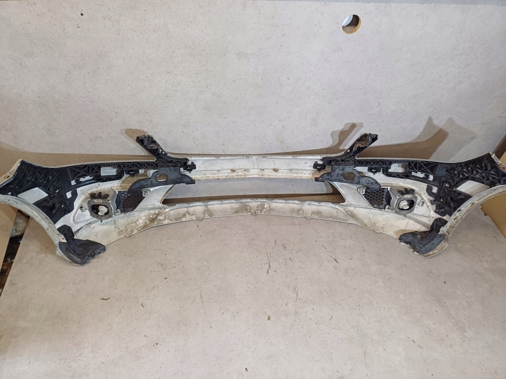 Бампер перед mercedes c klasa w204 amg 2007- nr. a2048853725 Ціна