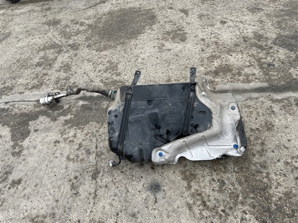 Бак пального bak + помпа поплавок sedan 2.0 cdi mercedes cla w118 118 Доставка