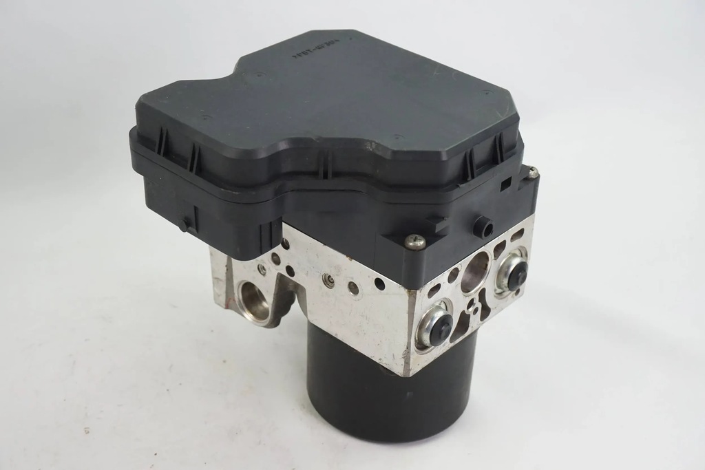 фото №8, Насос abs mitsubishi l200 4670a484 133800-7180