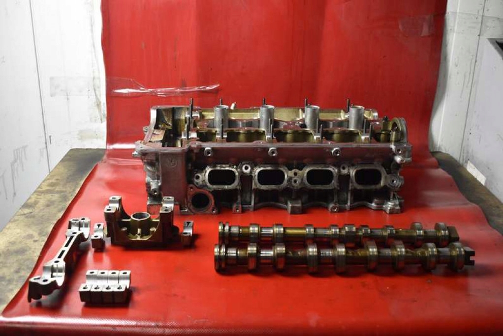 Головка двигателя 7559168 bmw e90 e91 2.0i 143 km 04-10 Доставка