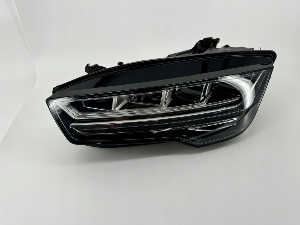 Audi a7 4g8 рестайлінг  full led фара ліва правий Недорого
