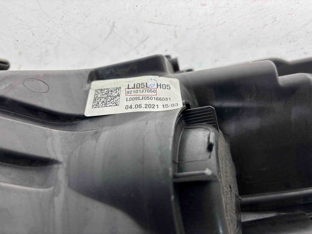 фото №9, Лампа правая передняя kia pro cee´d jd 92101j7050 0.0l дизель 2019