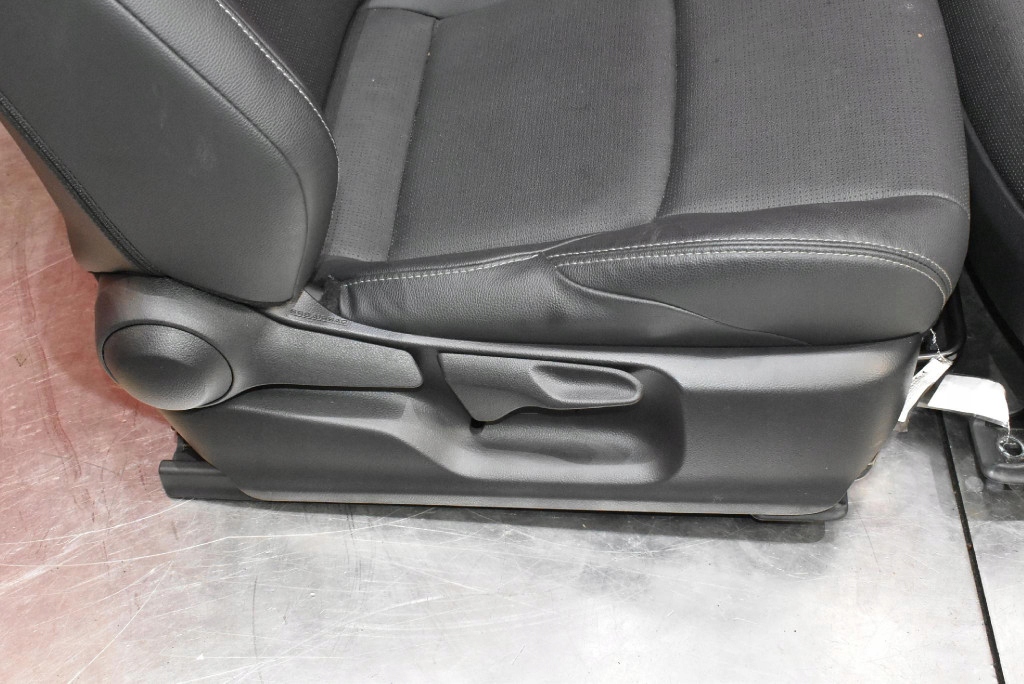 фото №14, Сидіння сидіння обшивка обшивки шкіряний вентильовані комплект eu toyota bz4x 22-