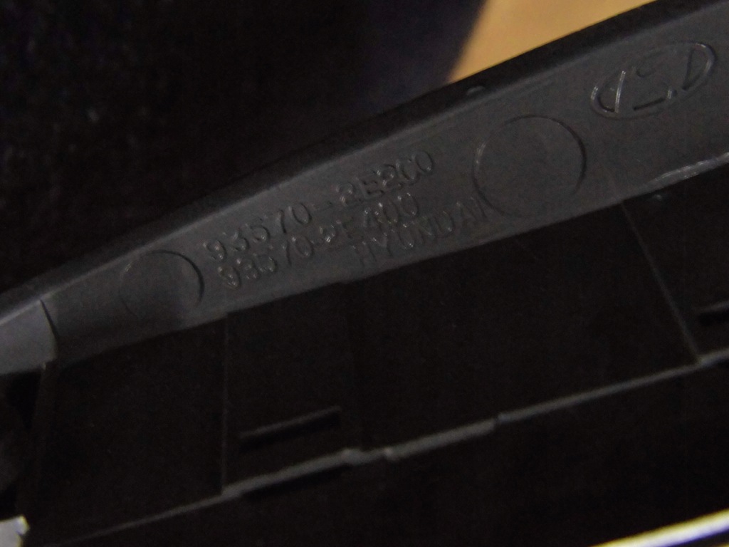 фото №7, Tucson i 2.0crdi 07' панель перемикач вікон лівий перед 93570-2e200