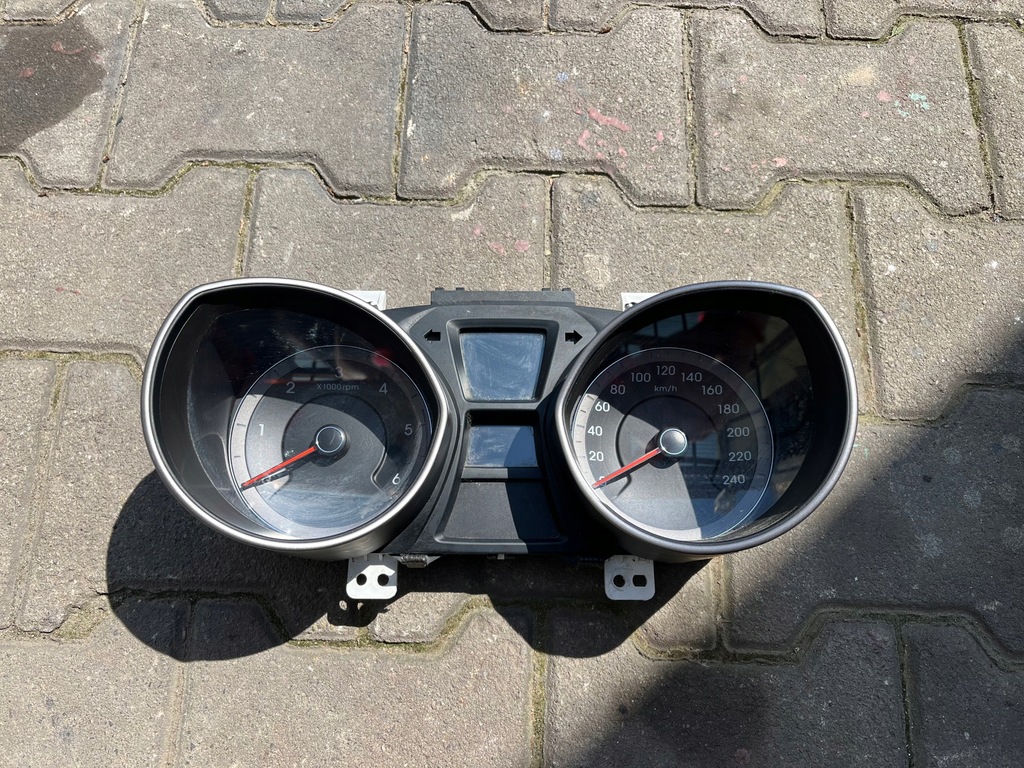 фото №1, Hyundai i30 ii счетчик