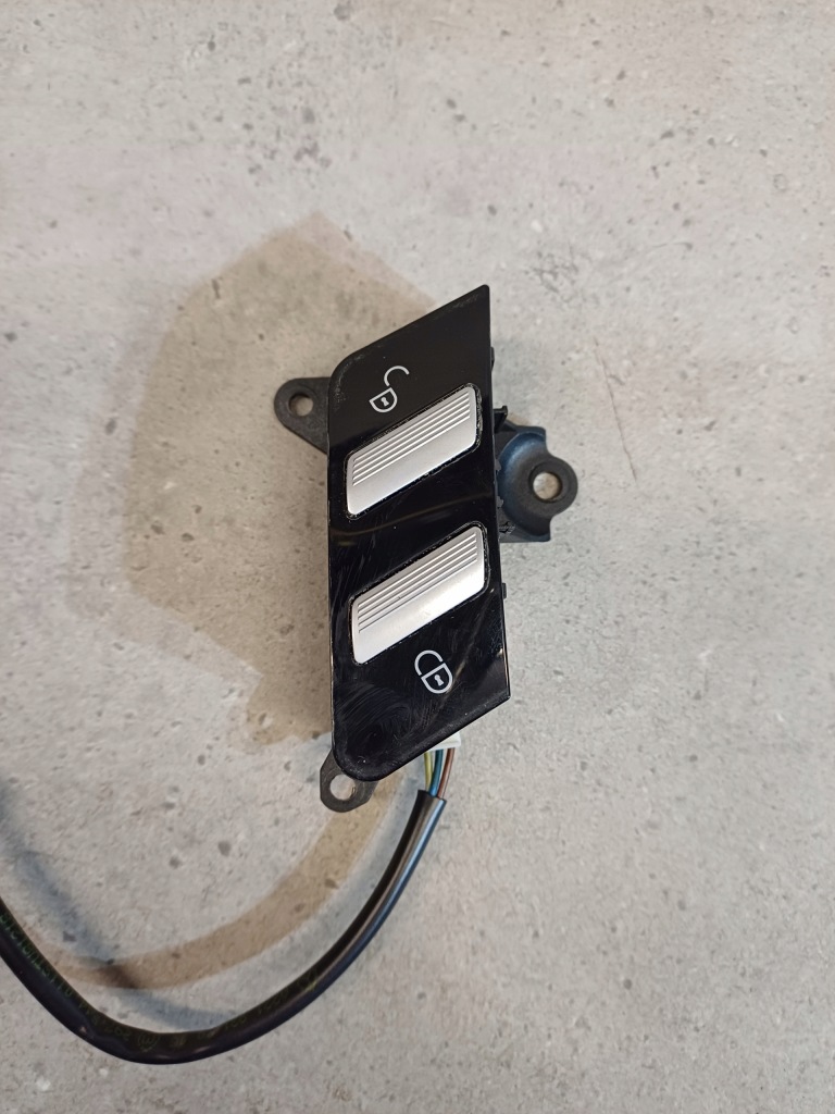 фото №1, Кнопка блокування двері mercedes cl w216 s w221 nr. a2218213151