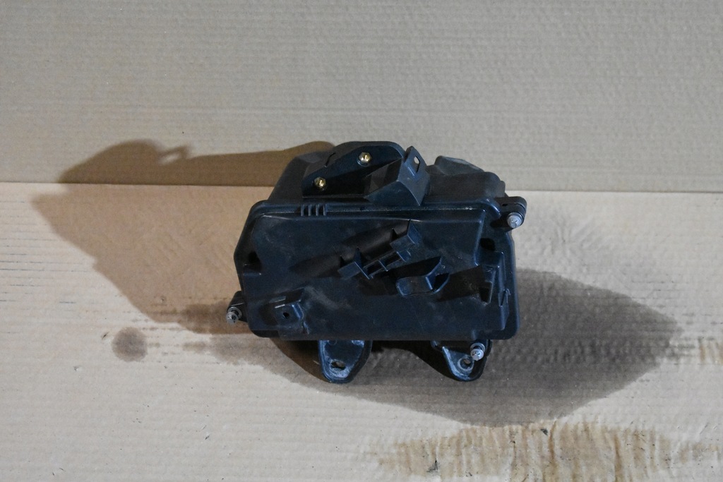 фото №1, Idealny коробка запобіжників mercedes w223 1