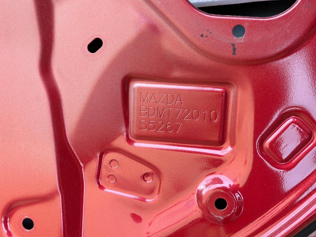 фото №7, Mazda 3 iv bp hb 2018- дверь задняя правое