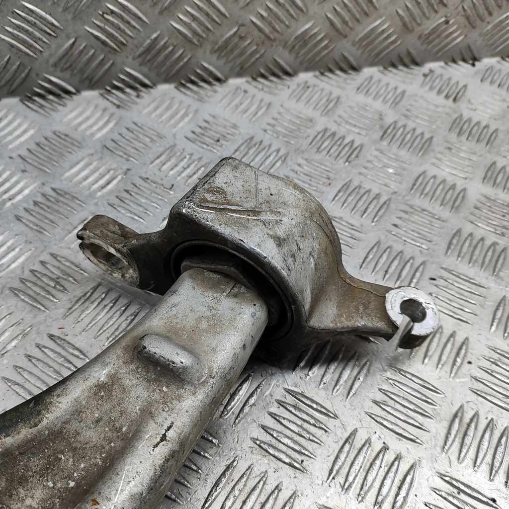 фото №7, Mercedes-benz gle w166 - c292 2017 правая сторона нижний рычаг передний