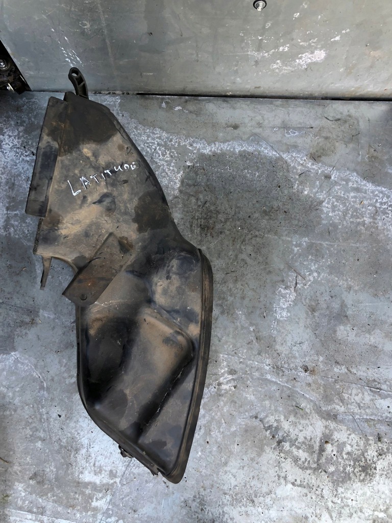 фото №1, Воздуховод воздуха renault latitude 3.0 dci