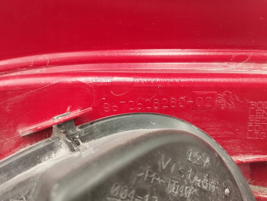 фото №9, Peugeot 208 2012 лампа задняя левая левый задняя