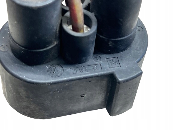 фото №4, Opel колодка штекер вентилятора 3pin