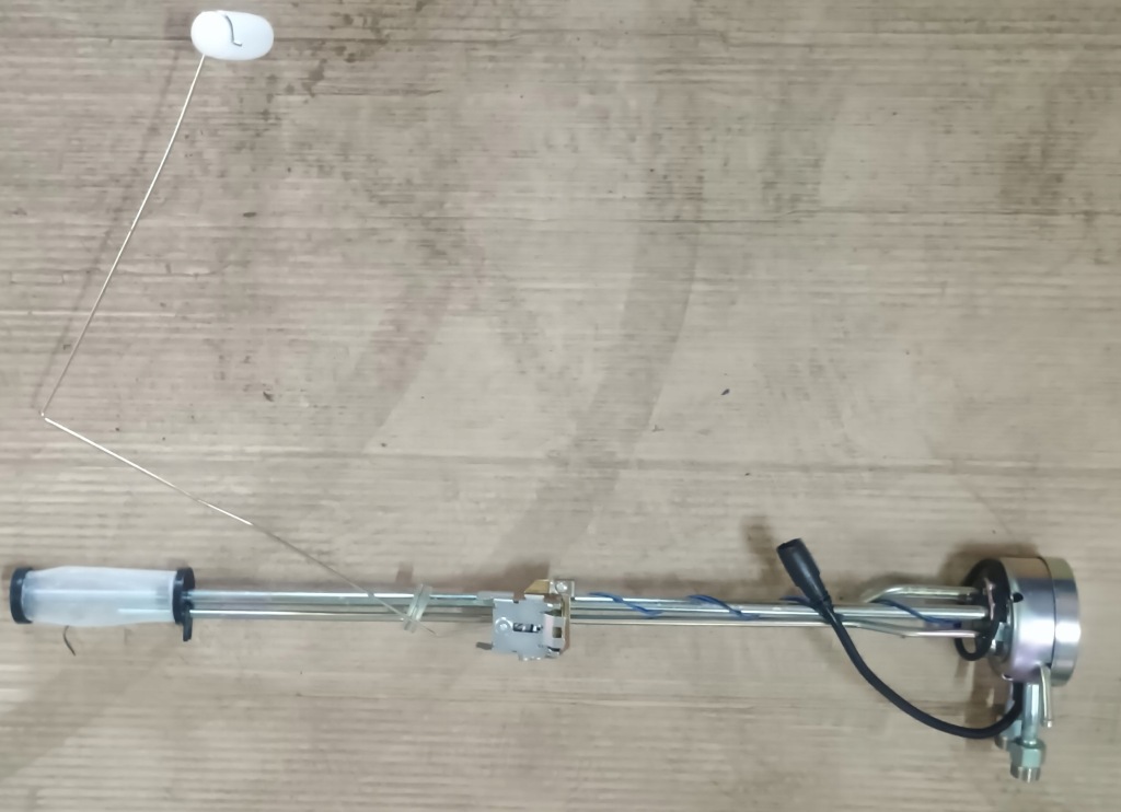 фото №1, Датчик рівня пального scania 1424074