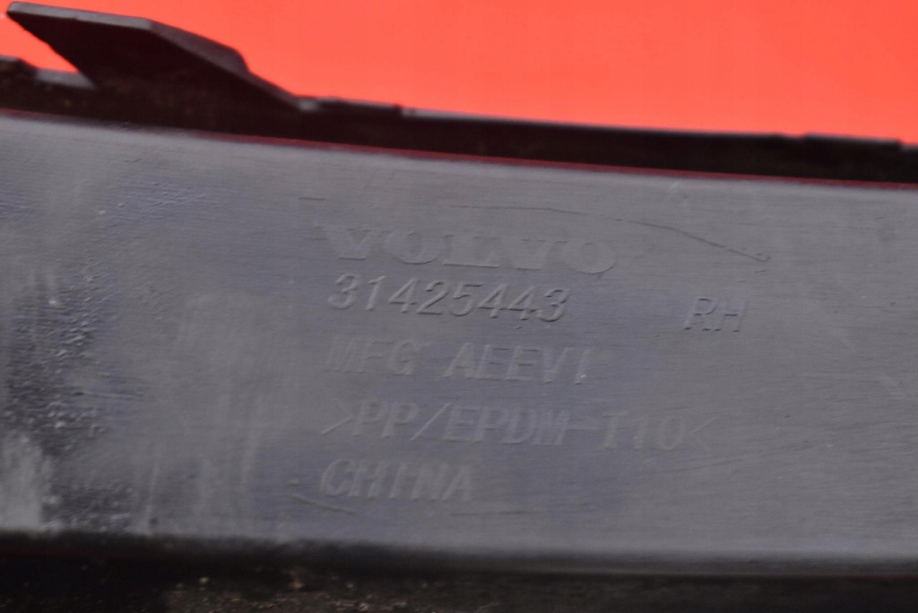 фото №11, Решітка бампера права перед передня 31425443 volvo s90 2 ii 16-20