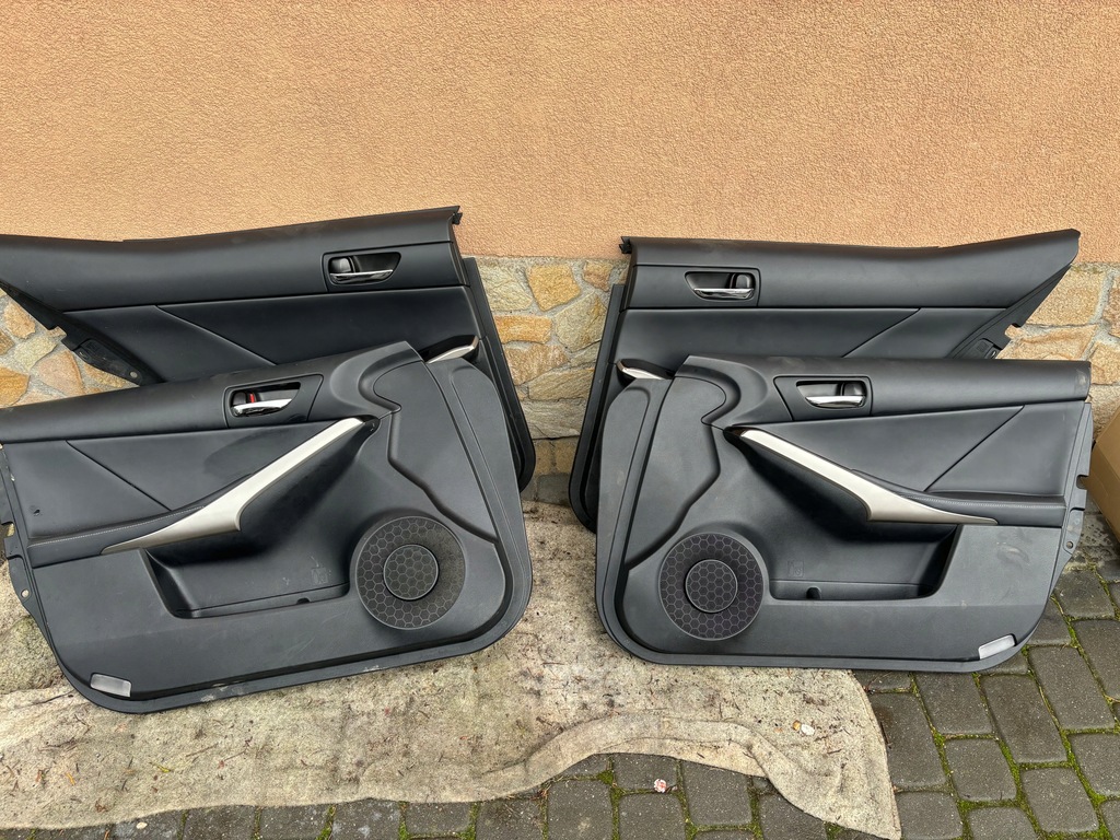 фото №1, Lexus is iii 300h обшивка правий задній