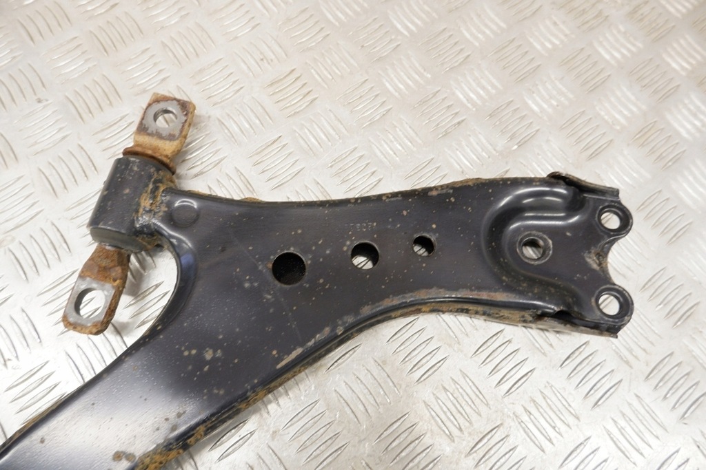 фото №7, Важіль нижній передній лівий lexus es _z10_, _a10_, _h10_ 4806933090 2.5l