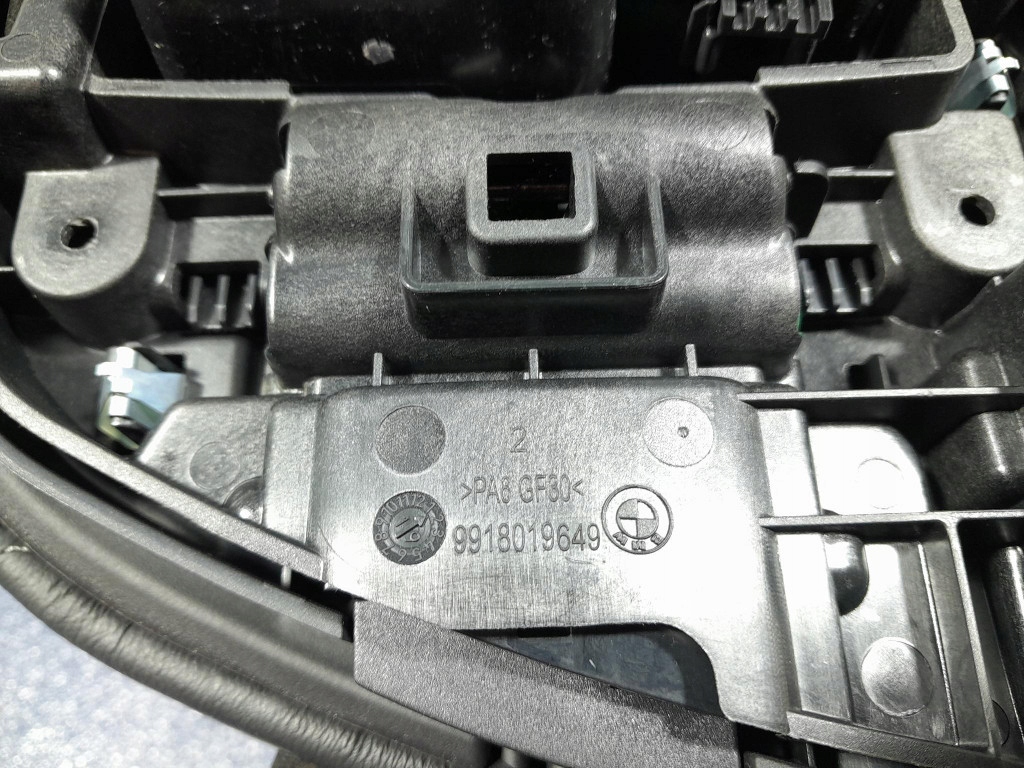 Bmw m5 f90 g30 подлокотник туннель европа 9330670 Доставка