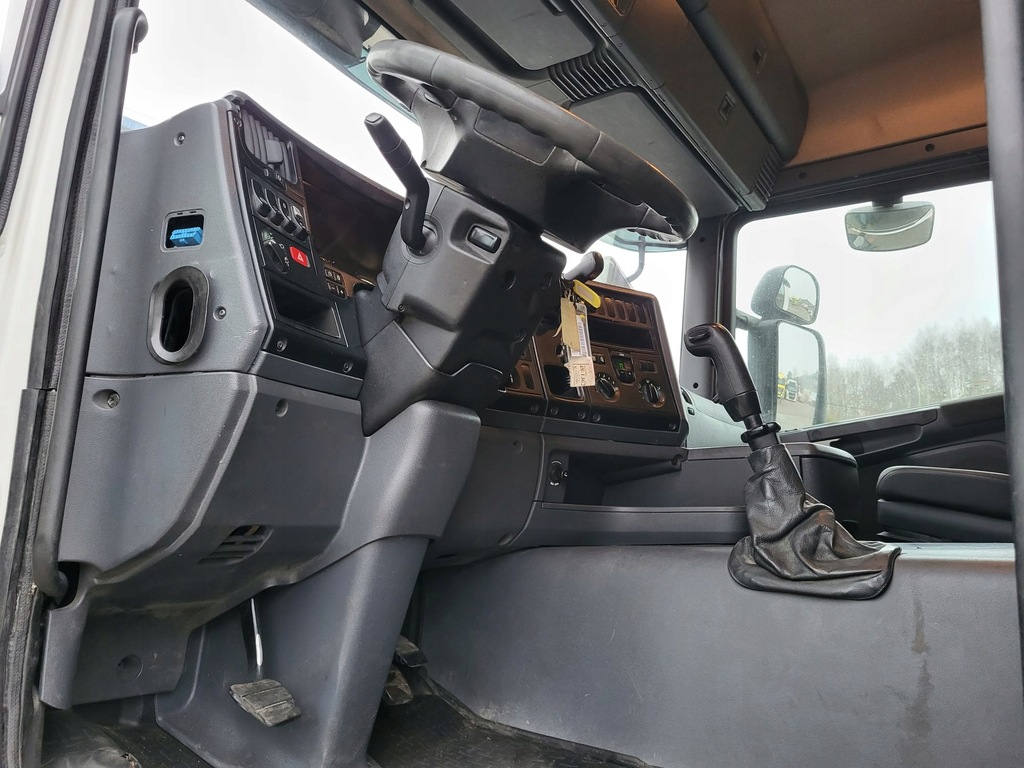 фото №11, Кабіна комплектна scania cg19 новий typ підвіска 2013 rok