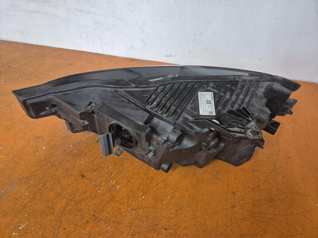 фото №7, Volvo xc60 ii 17- лампа права перед фара правий 32337375