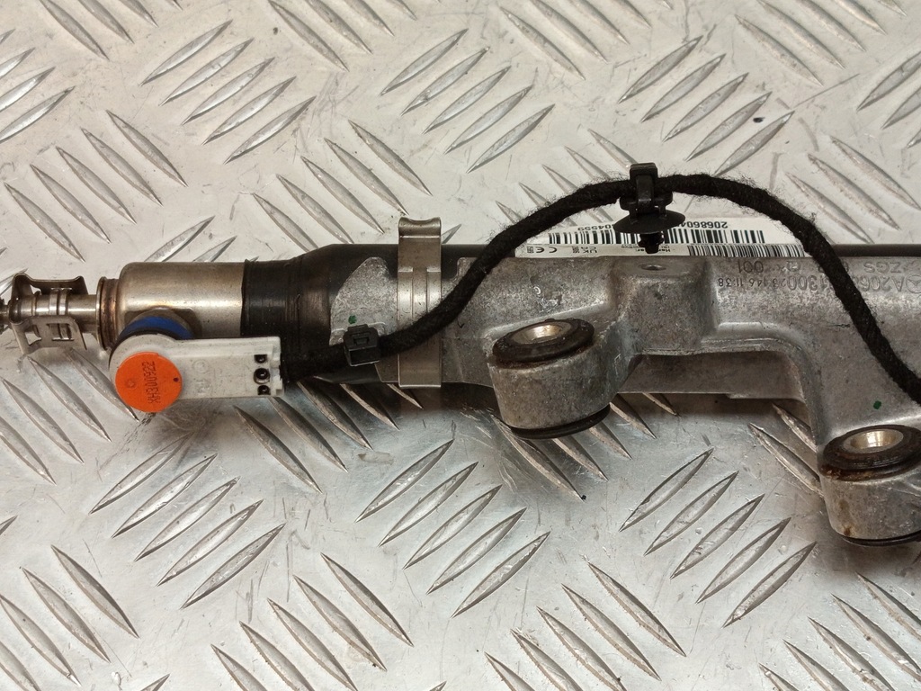 фото №10, Mercedes оригинальный номер a2068681300 w206 gaśnica отсек двигателя