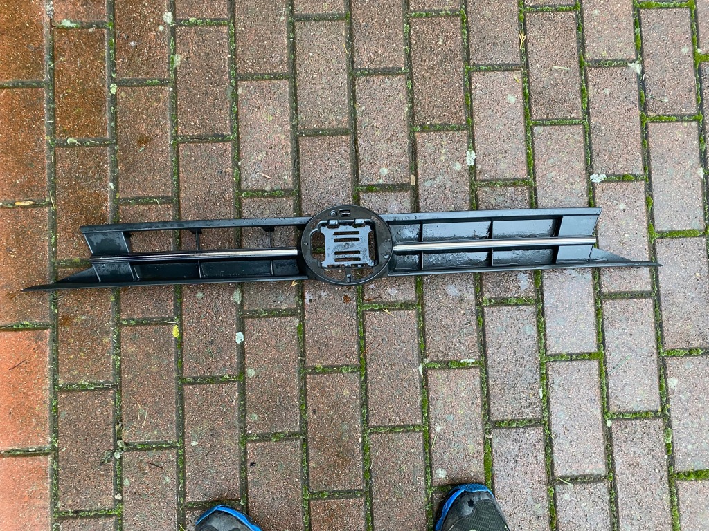 фото №1, Решітка радіатора решітка радіатора перед vw polo 6 vi 2gs 2gs853651a