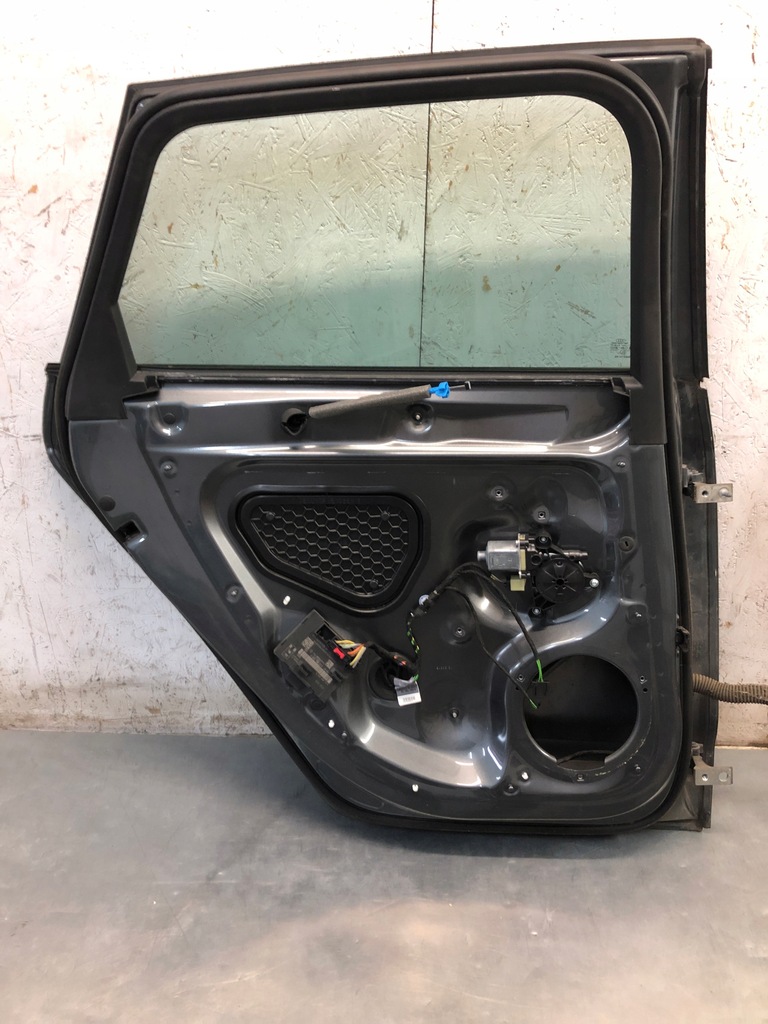 фото №6, Дверь левая задние левый задняя audi a3 8v 5-дверь sportback lx7r