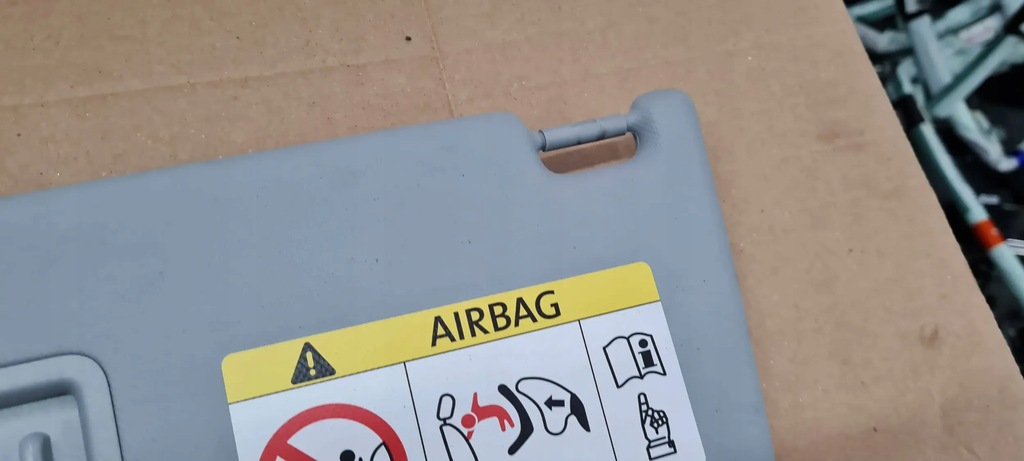 фото №12, A4 b9 8w козырёк защита солнцезащитная левая левый перед 8v5857551t a5 8w