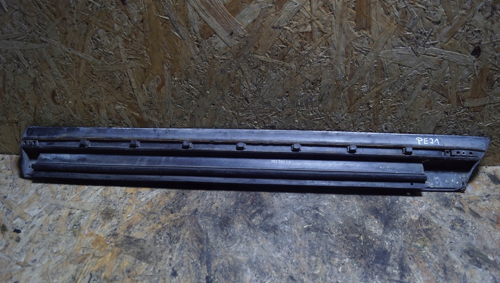 фото №8, Audi a8 d3 молдинг дверь нижняя правая задняя