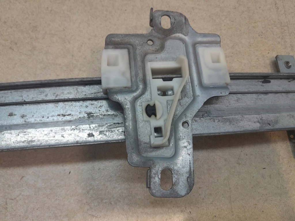 фото №7, Підйомник скло правий перед honda civic vii 1.7 ctdi 3d