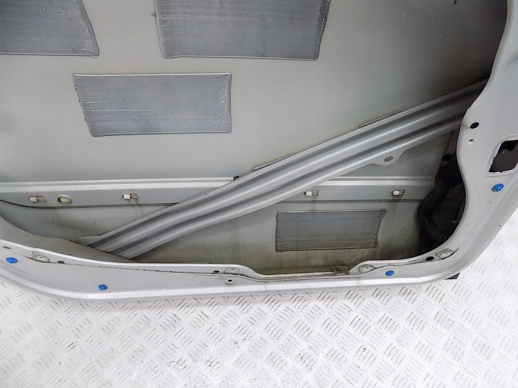 фото №10, Двері ліва задня - mercedes r-klasa w251 c775 long