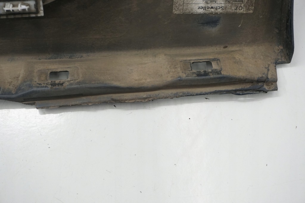 Купить Audi a6 c7 универсал молдинг порог правая lx5n