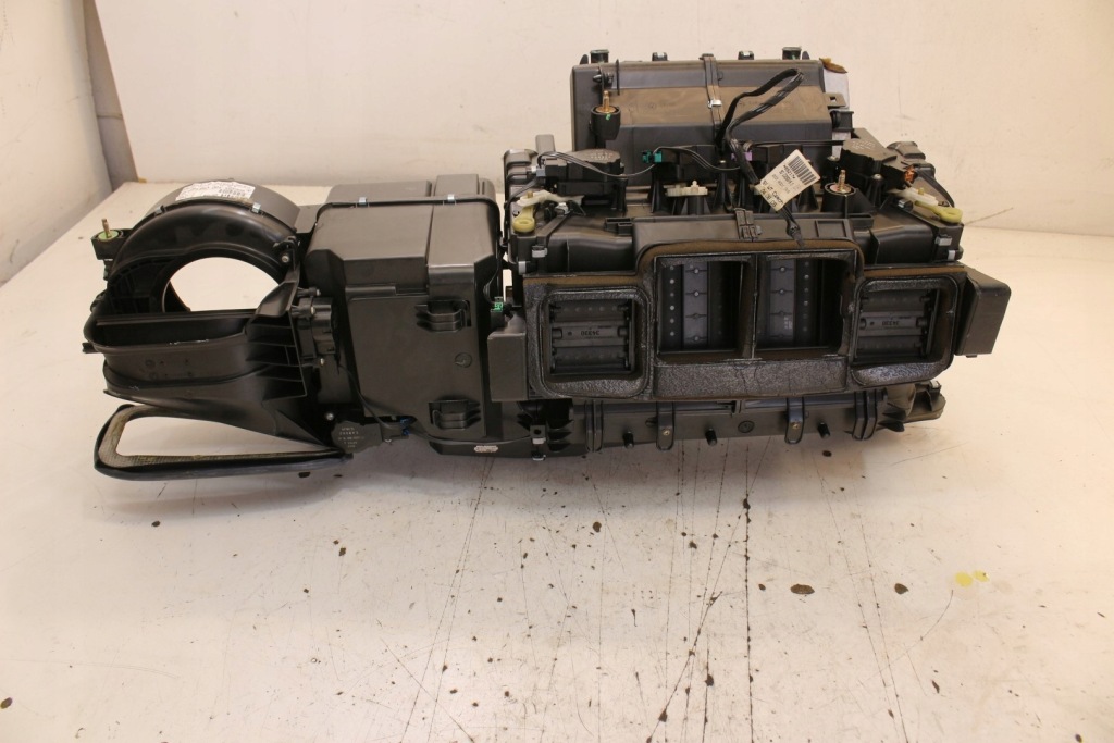 Обігрівач корпус mercedes clk w209 рестайлінг  європа Оригінал