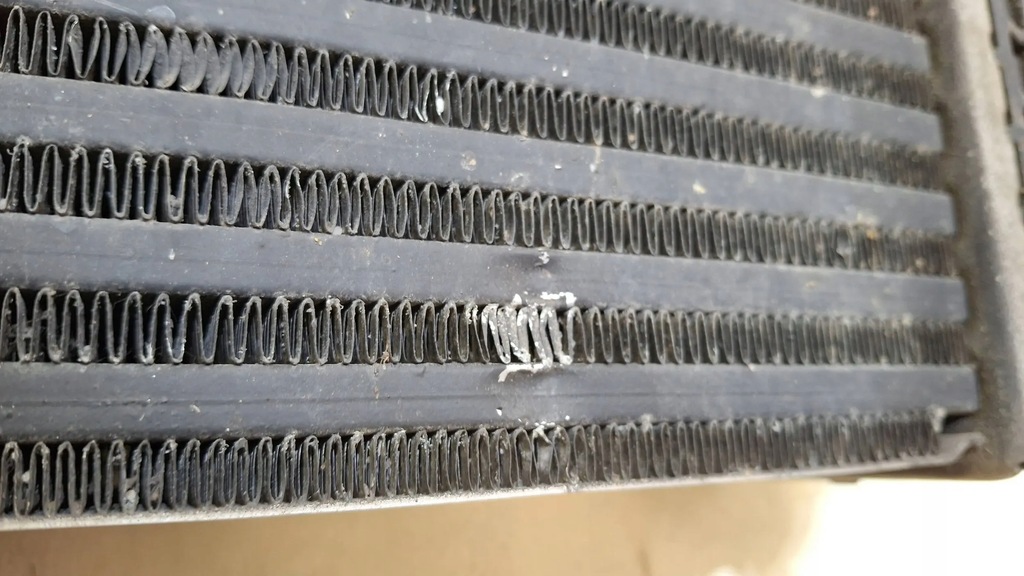 фото №8, Радіатор інтеркулер bentley bentayga 36a145804